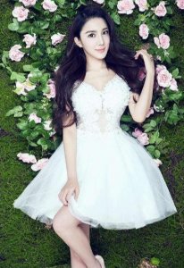 ​女星任娇凌晨2点在酒店坠楼，死前被2人灌酒并强行拉扯