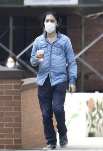 ​30岁日本驸马小室圭司法考试又落榜，前公主打工无收入，捉襟见肘