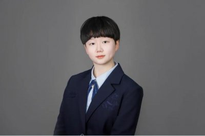 ​厉害！这位湖北女神学霸：主演剧社开年大戏，稳居年级第一，保研北大！