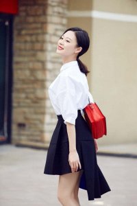 ​《杉杉来了》的陆双宜，简单纯真，被冠以“窝心小辣椒”的称号