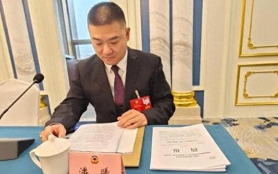 ​潘曦出任新疆维吾尔自治区公安厅厅长