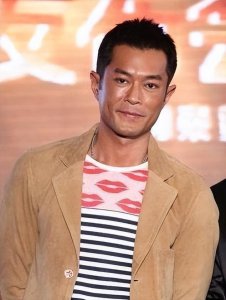 ​18岁抢劫入狱，50岁隐婚生子上热搜，“平平无奇古天乐”不平平