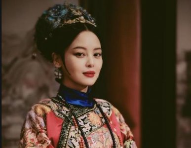 ​《如懿传》中的嘉妃为什么成不了另外一个“甄嬛”？