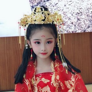 ​你知道是什么样的皇帝对年仅十岁的小公主也下得去手