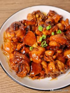 ​简化版麻油沙姜鸡！复杂美食也能在家轻松做！