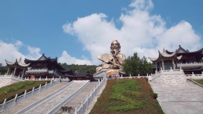 ​江苏景区“一山容二虎”，想逛就买两张票，网友：去不起