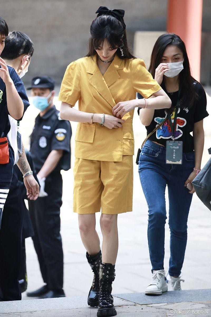 郑爽为什么被全网封主要原因（并非偷税漏税：其实是因为这三件事）