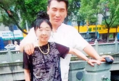 ​李玉成马玉琴（马玉琴嫁小32岁李玉成）