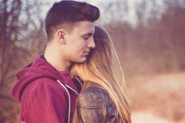 如何让原配主动闹离婚 怎的？桃花来了？