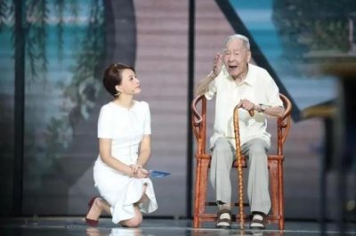 ​董卿结婚了吗?生子了吗? 央视一姐董卿的烂漫情史