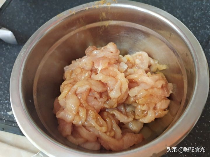 春饼的配菜有哪些（4道搭配春饼的家常小炒）