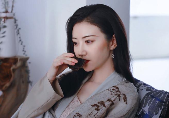 娱乐景甜的个人资料简介(景甜个人资料父母亲)  1
