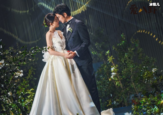 张晓晨老婆什么名字