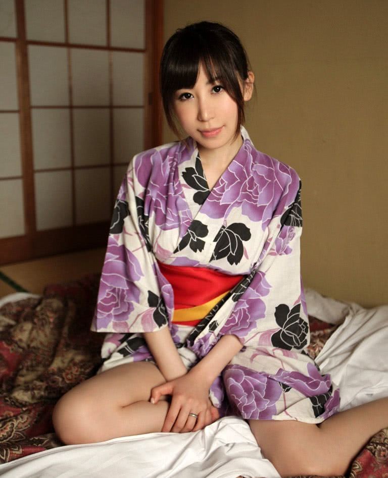 知花梅莎个人资料写真作品