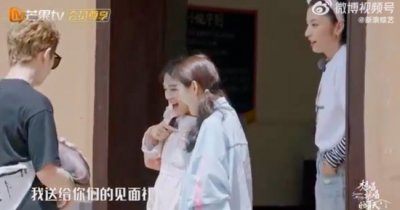 ​哈哈哈哈！坐等苏醒回应 王栎鑫给宠物猪取名allen