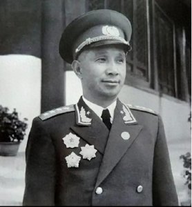 ​从书痴到开国大将，粟裕将军的传奇人生