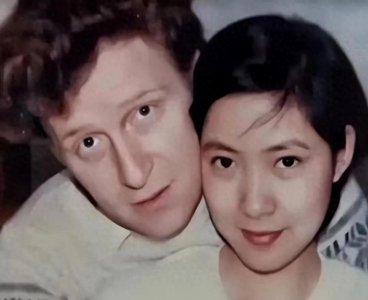 ​沈丹萍骄傲地宣布：人生中最重要的决定是为外国伴侣生育两个女儿