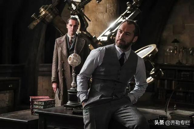 哈利波特第一部的魔法石有什么用（第一部电影魔法石中的6个小细节）(5)