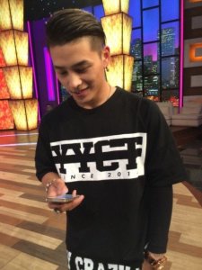 ​网曝《非常完美》洪尧出轨 详细个人资料被扒