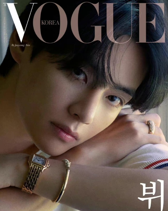 金泰亨韩版VOGUE10月刊封面 帅哥的头发就要五颜六色