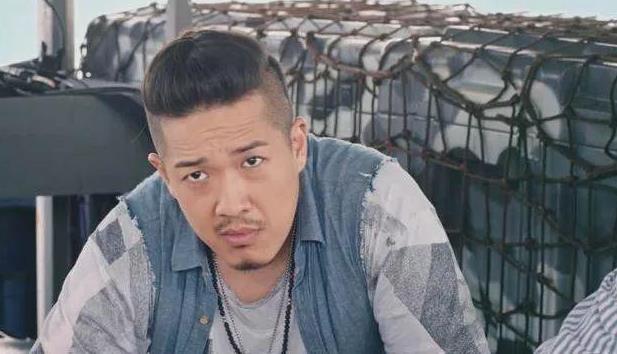张博宇和张丰毅父子关系好吗