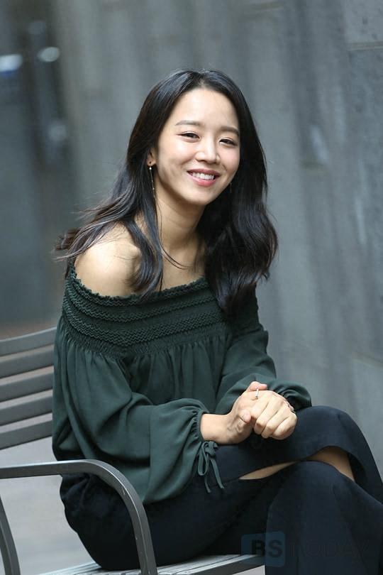 韩国人气女星申惠善