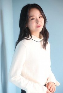 ​韩国人气女星申惠善