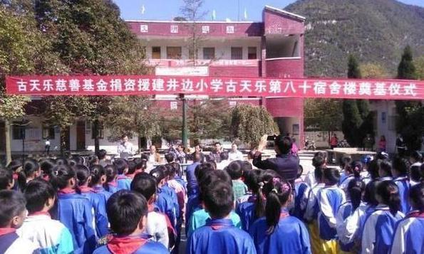 古天乐在接受采访时被要求说普通话，回答让人更爱他