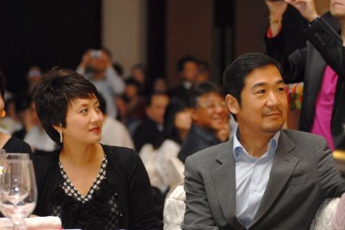 张国立邓婕个人简介（二婚嫁给张国立）(12)