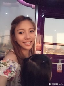 ​李靓蕾简历个人资料(高材生李靓蕾，5年生3娃，离婚后勇敢为女性发声)