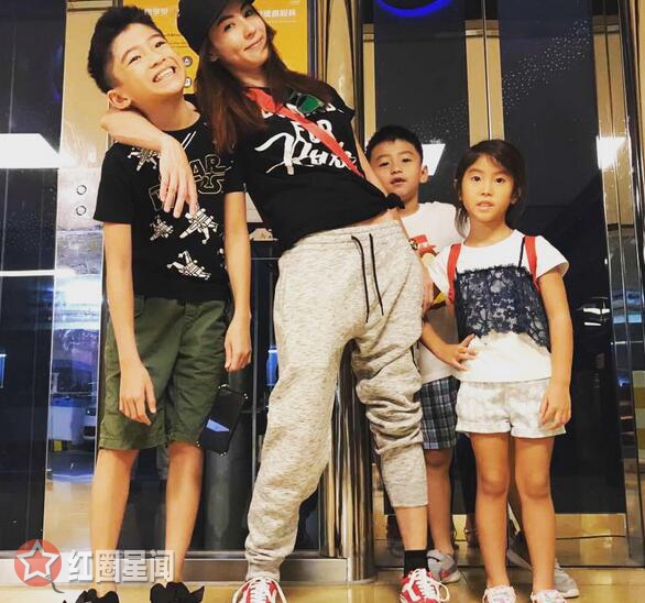 张柏芝最新消息信息量巨大 辣妈女神张柏芝晒家庭照