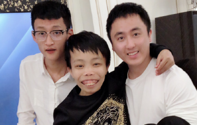 ​辛巴和小沈龙怎么回事 辛巴封号后现身达少猫妹妹直播间