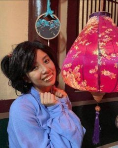 ​TVB力捧小花在外景场地上突然脱裤小便，言论令人震惊：“别拍我了！请理解我