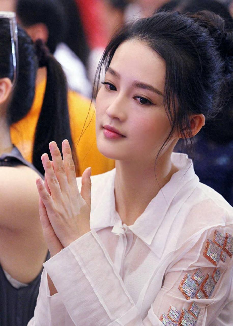 李沁个人简历资料（李沁的成长历程和演艺生涯）-
