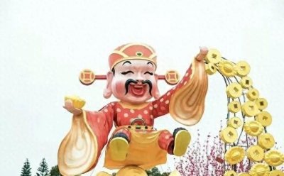 ​＂‘接五路神仙’大热，龙年迎财神步步高，你确定不来拜一拜？＂