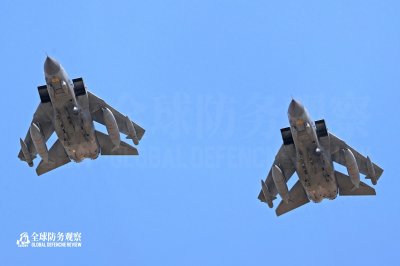 ​欧洲三国联合研制，狂风战机成为空中炸弹卡车，自带反推独树一帜