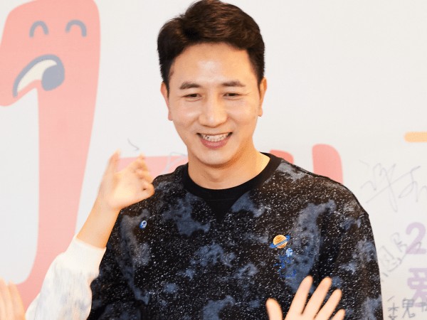 华晨宇现任女友是谁（华晨宇新女友身份曝光）