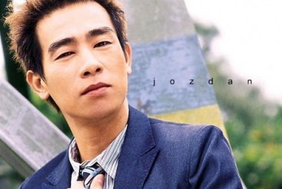 ​陈小春个人简历(陈小春母亲简历)