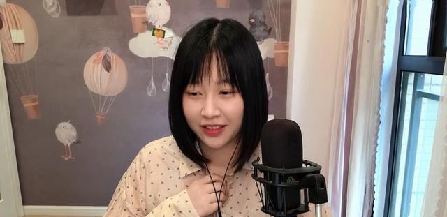 Dota冷冷照片（电竞女神冷冷澄清老公不是圈内人）