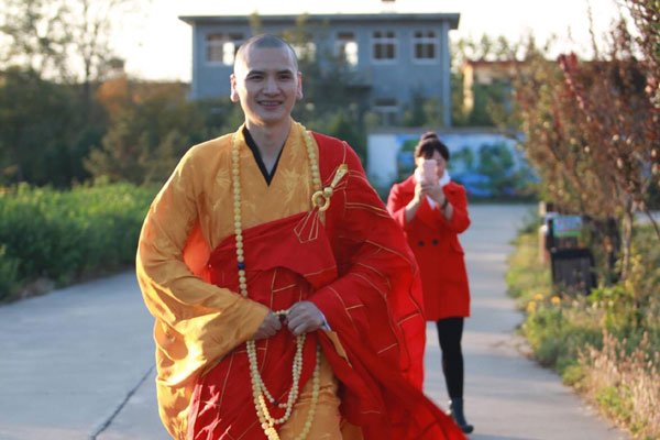 释明心耳垂为何那么大 说是佛祖转世为什么那么人喜欢他