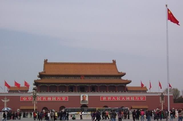 寸土寸金的北京，一环都是故宫，能住上二环的都是什么人？