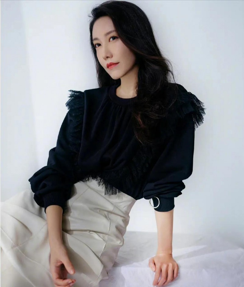 高露老公个人资料（高露生一对儿女幸福美满）