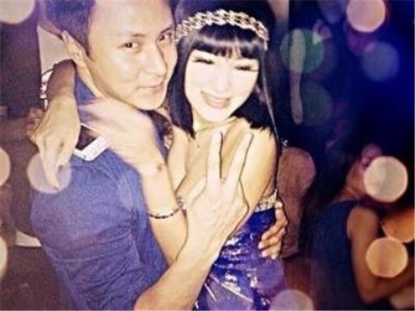 朱桢现任老婆洪燕个人资料微博是富二代吗,朱桢是二婚吗前妻是谁