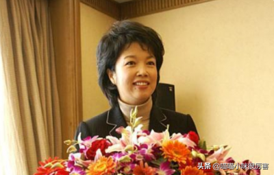 ​央视主持人黄薇个人资料简介（人到中年依旧要照顾父母，无悔伺候偏瘫父亲11年