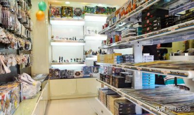​实体店出现大量倒闭是电商冲击导致的？是高房租？还是高人工成本