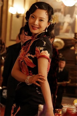 50岁以上的25位女明星（明明是50岁大妈的年纪）(26)