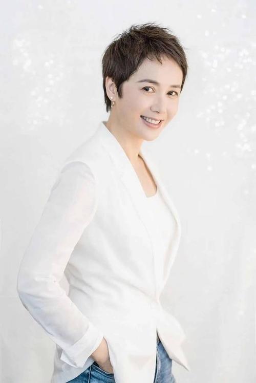 50岁以上的25位女明星（明明是50岁大妈的年纪）(46)