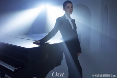 ​郎朗小娇妻吉娜新写真大片曝光 肩颈优越体态优美