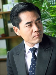 ​陈宝国：与妻子恩爱40年无绯闻，与儿子合作10部戏却捧不红