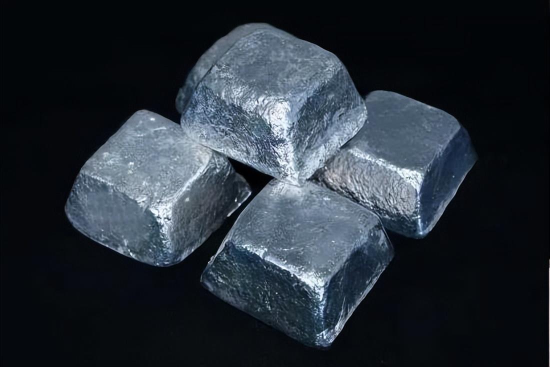 地球内部含量最高的元素(地球内部元素含量排名)